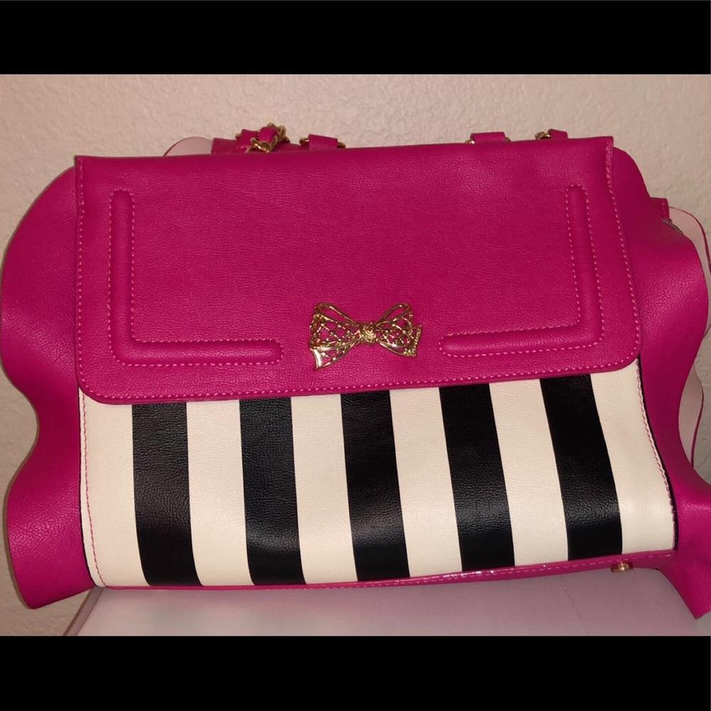•Betsey Johnson Handbag•